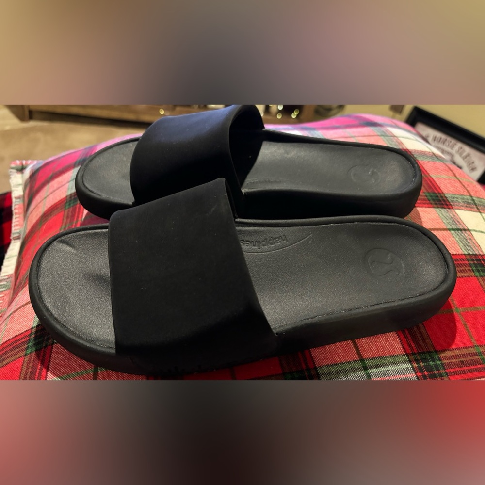 Womens Lululemon slides